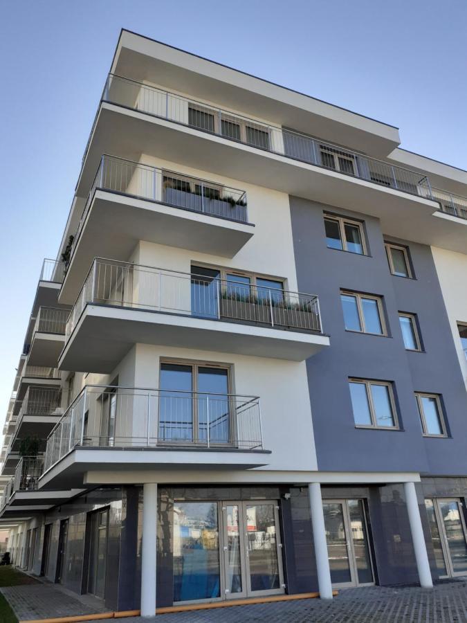 Apartament Kapitanski Mostek 17A Z Widokiem Na Port I Latarnie Morska Oraz Garazem Apartman Kołobrzeg Kültér fotó